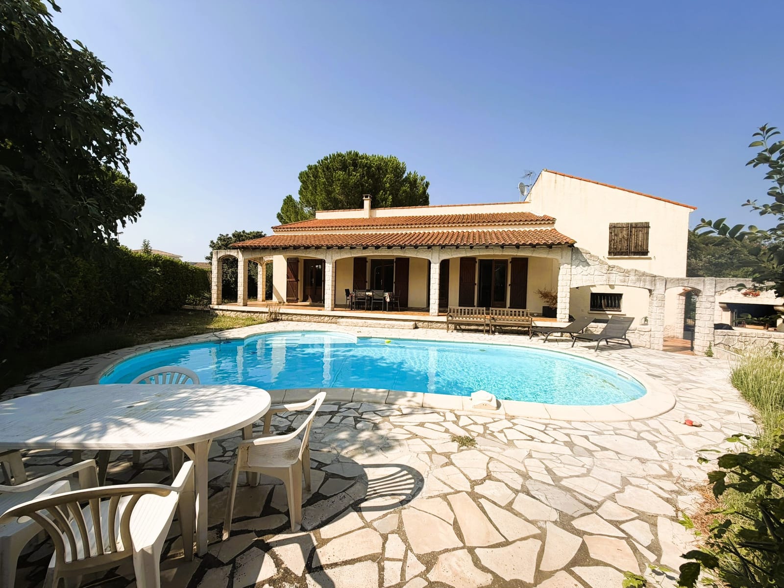 Villa